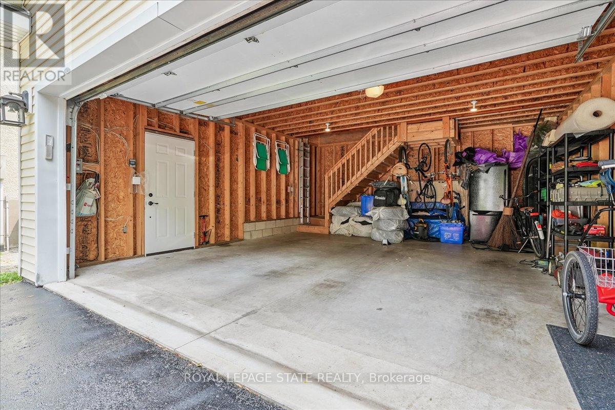 Photo 33 of 94 Centre Street, Niagaraonthelake ON
