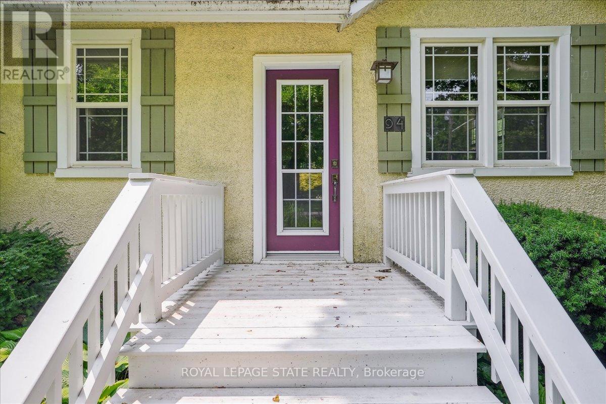 Photo 6 of 94 Centre Street, Niagaraonthelake ON