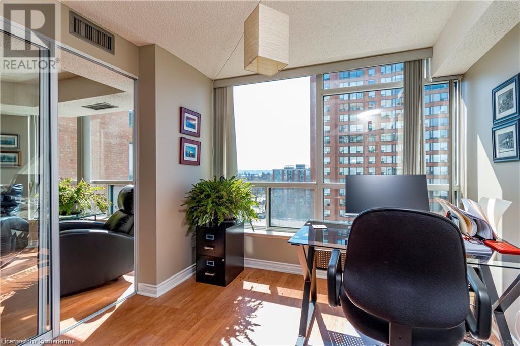 Photo 13 of 1276 Maple Crossing Boulevard Unit 909, Burlington ON