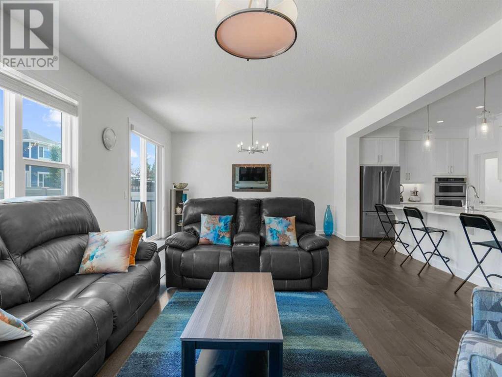 Photo 20 of 18 West Grove Mews Sw, Calgary AB