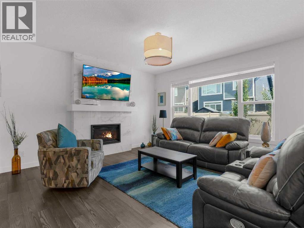 Photo 31 of 18 West Grove Mews Sw, Calgary AB