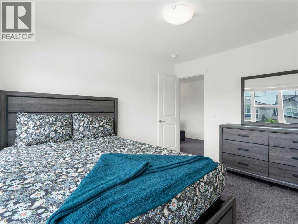 Photo 8 of 18 West Grove Mews Sw, Calgary AB