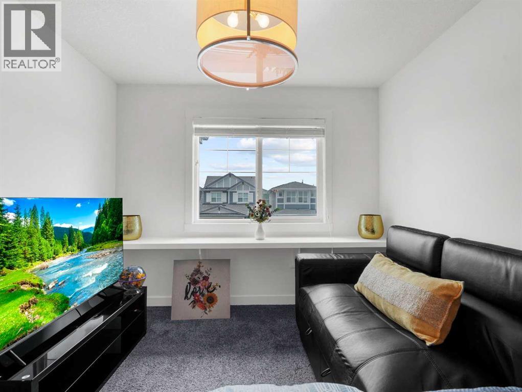Photo 39 of 18 West Grove Mews Sw, Calgary AB