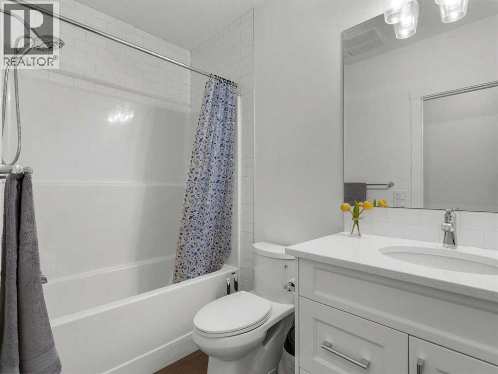 Photo 41 of 18 West Grove Mews Sw, Calgary AB