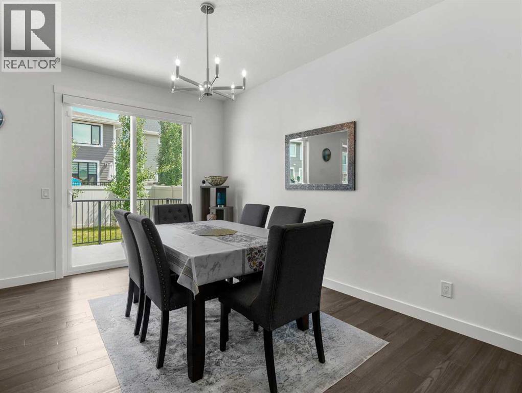 Photo 30 of 18 West Grove Mews Sw, Calgary AB