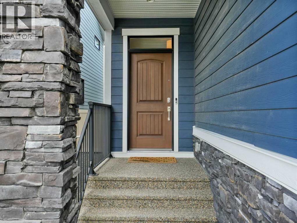 Photo 15 of 18 West Grove Mews Sw, Calgary AB