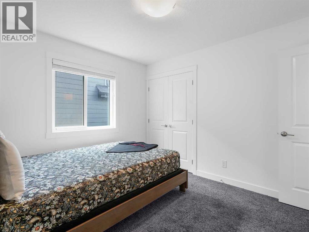 Photo 16 of 18 West Grove Mews Sw, Calgary AB