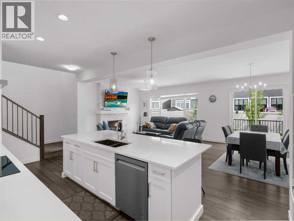 Photo 36 of 18 West Grove Mews Sw, Calgary AB