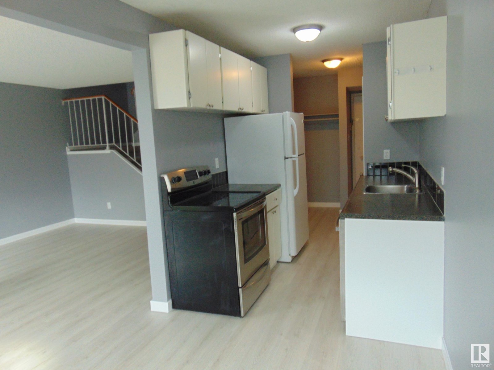 Photo 2 of 20 10616 123 St Nw, Edmonton AB