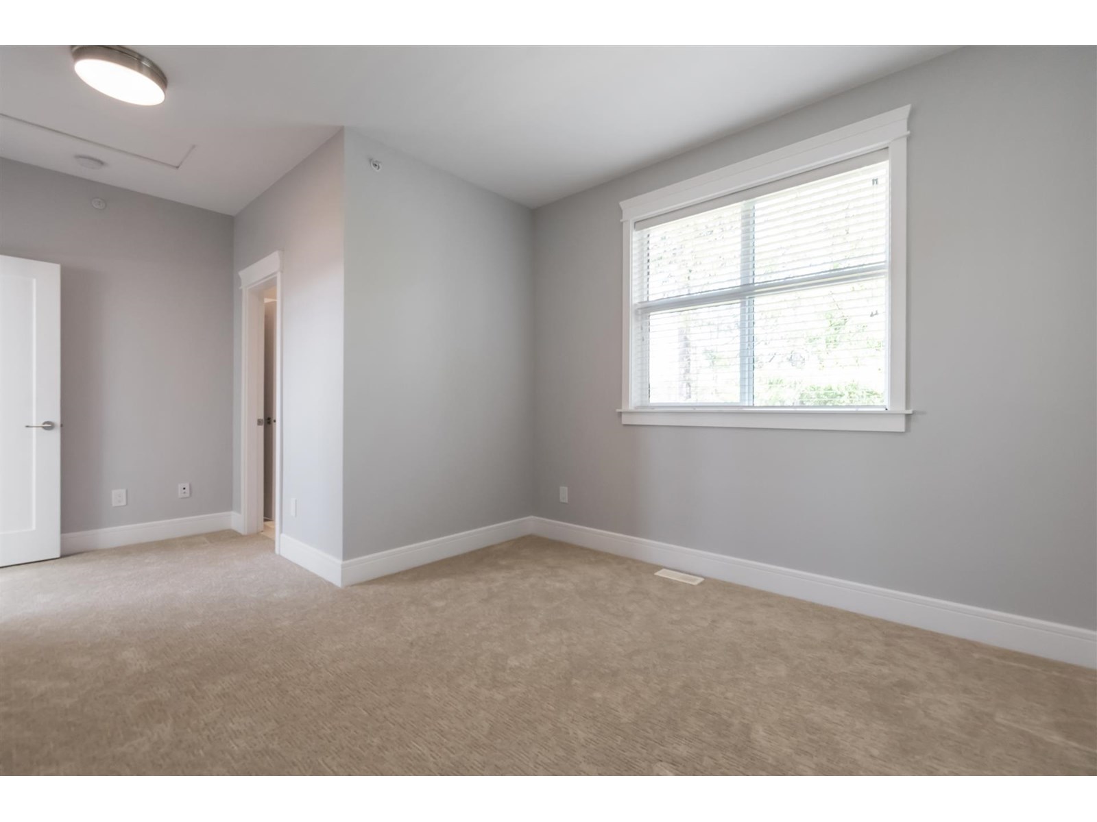 Photo 11 of 26 4750 228 Street, Langley BC