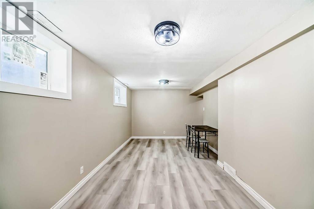 Single Family House 3 Level for Sale in   Street NE Pineridge Calgary 