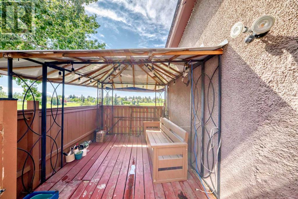 Single Family House 3 Level for Sale in   Street NE Pineridge Calgary 