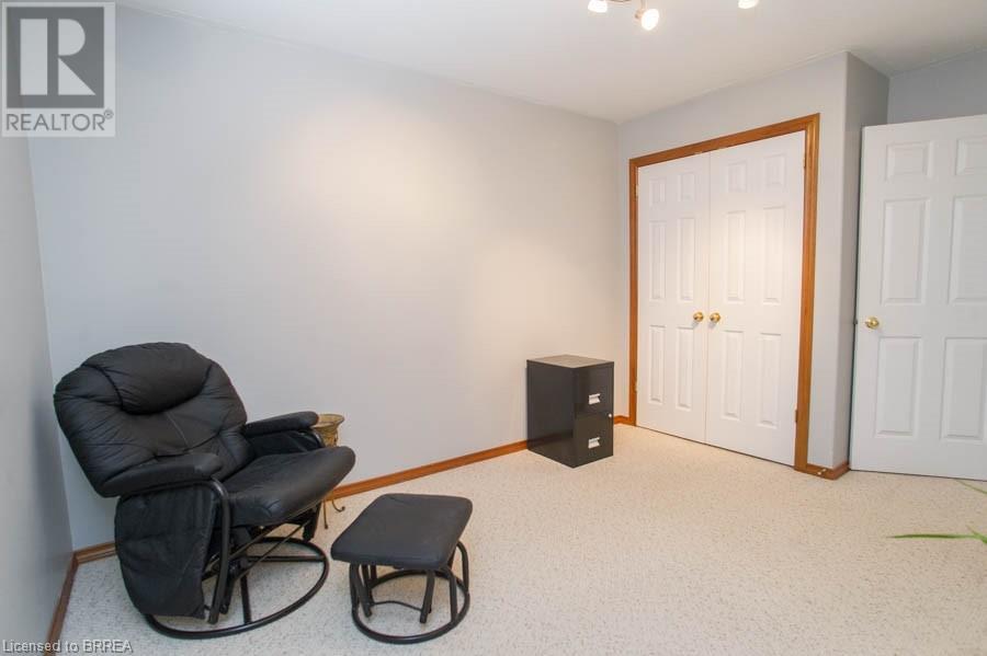 Photo 24 of 23 Garners Lane, Brantford ON