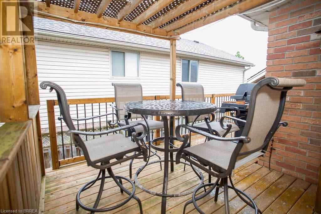 Photo 28 of 23 Garners Lane, Brantford ON
