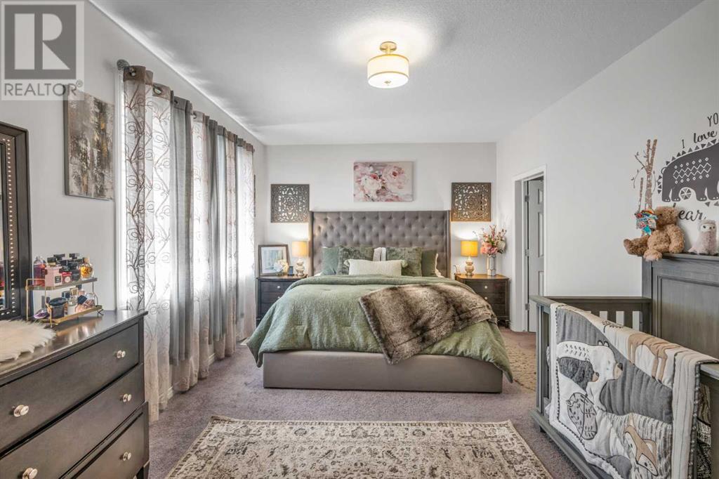 Single Family House 3 Level for Sale in  Cityside Green NE Cityscape Calgary 