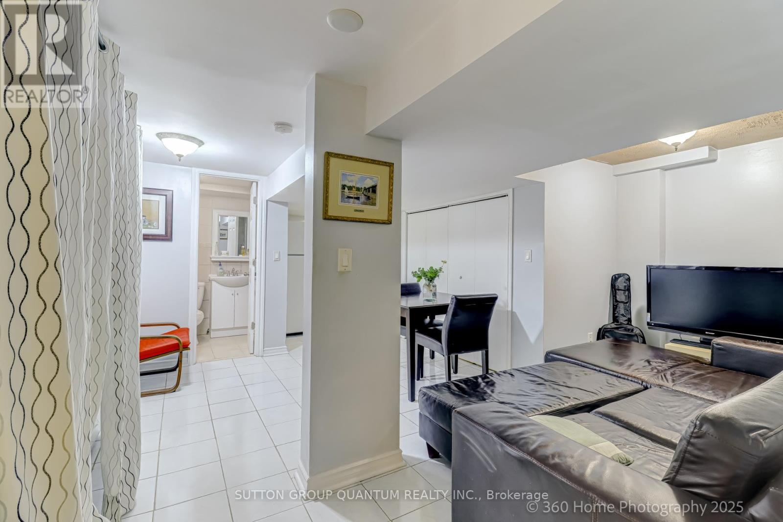 Photo 28 of 74 Cliff Street, Toronto ON