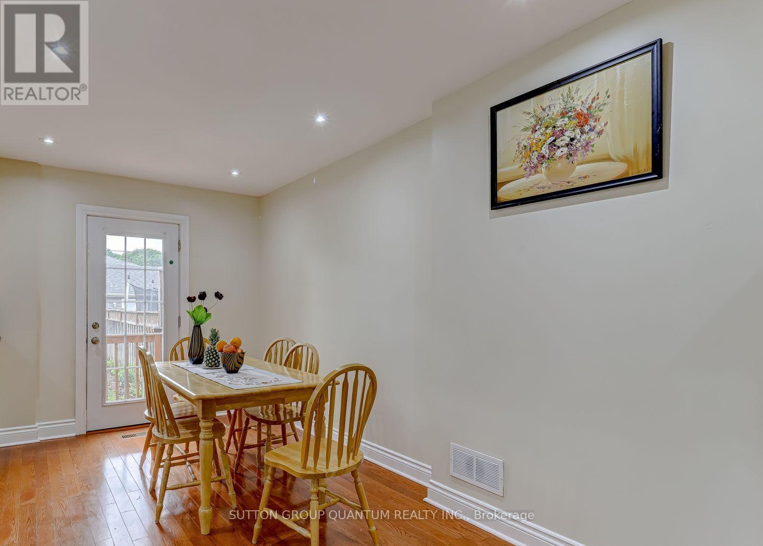 Photo 8 of 74 Cliff Street, Toronto ON