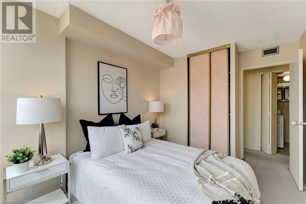 Photo 15 of 120 Duke Street Unit 1401, Hamilton ON