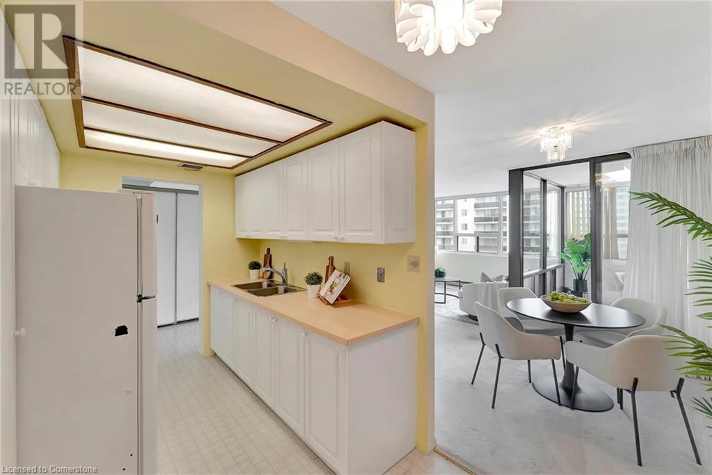 Photo 6 of 120 Duke Street Unit 1401, Hamilton ON