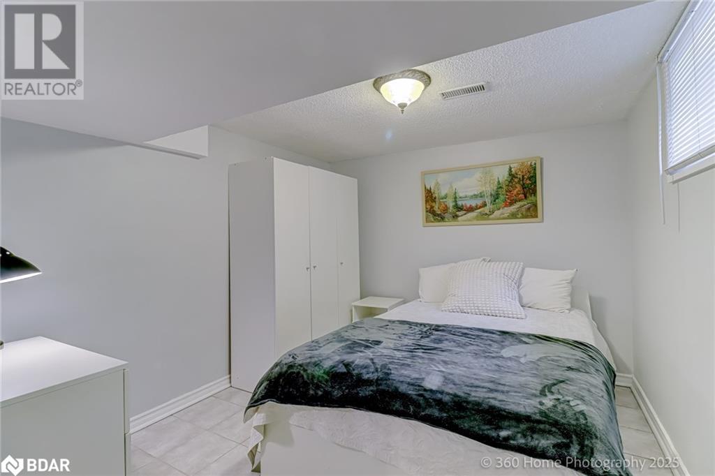 Photo 3 of 74 Cliff Street, Toronto ON