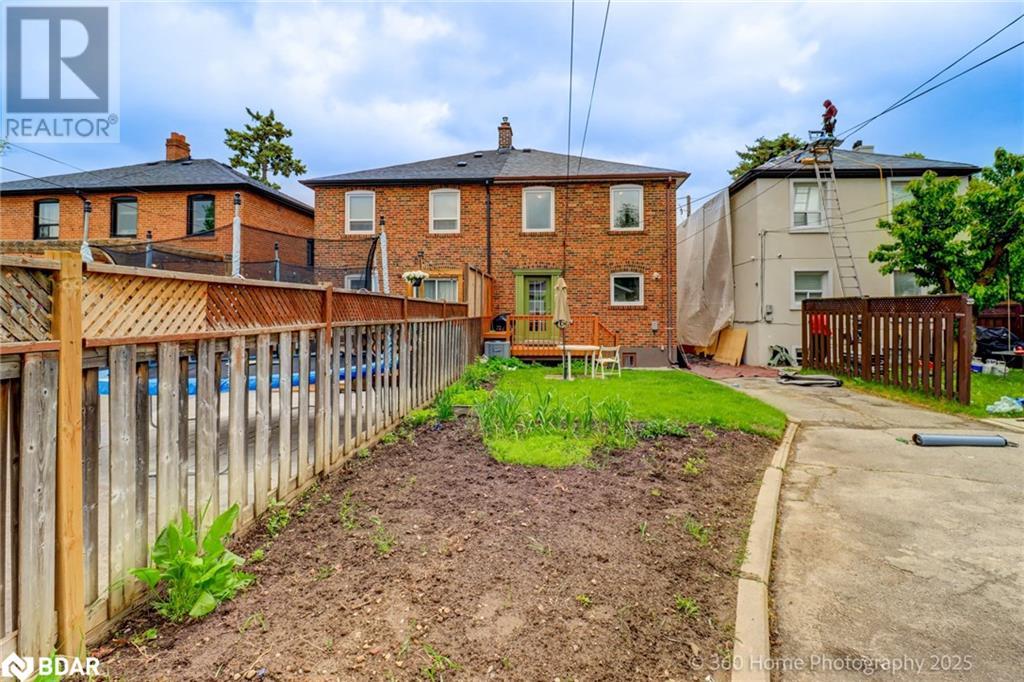 Photo 7 of 74 Cliff Street, Toronto ON