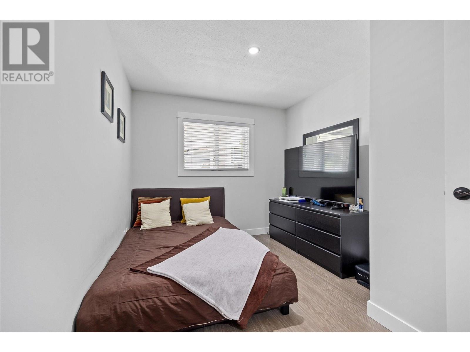 Photo 19 of 135 Almond Court, Kelowna BC