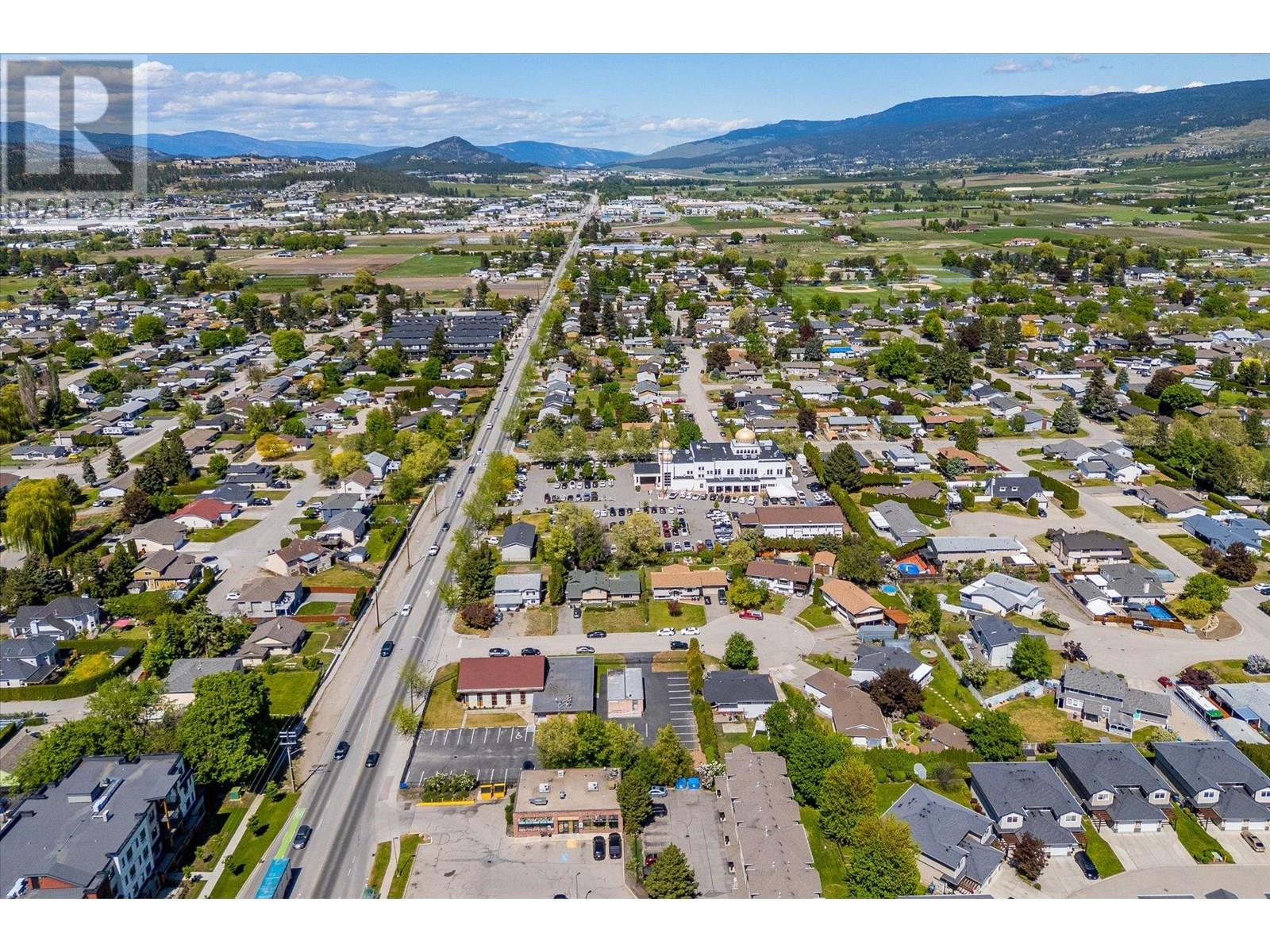 Photo 48 of 135 Almond Court, Kelowna BC
