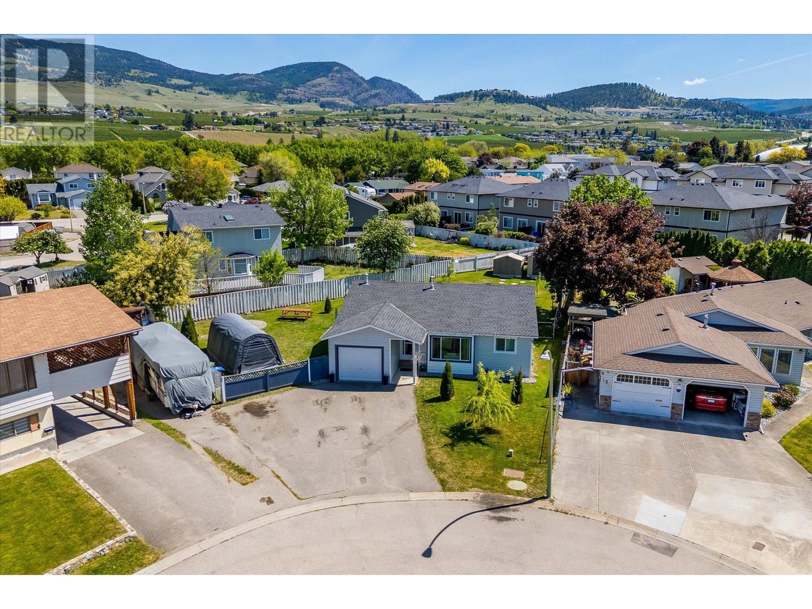 Photo 41 of 135 Almond Court, Kelowna BC