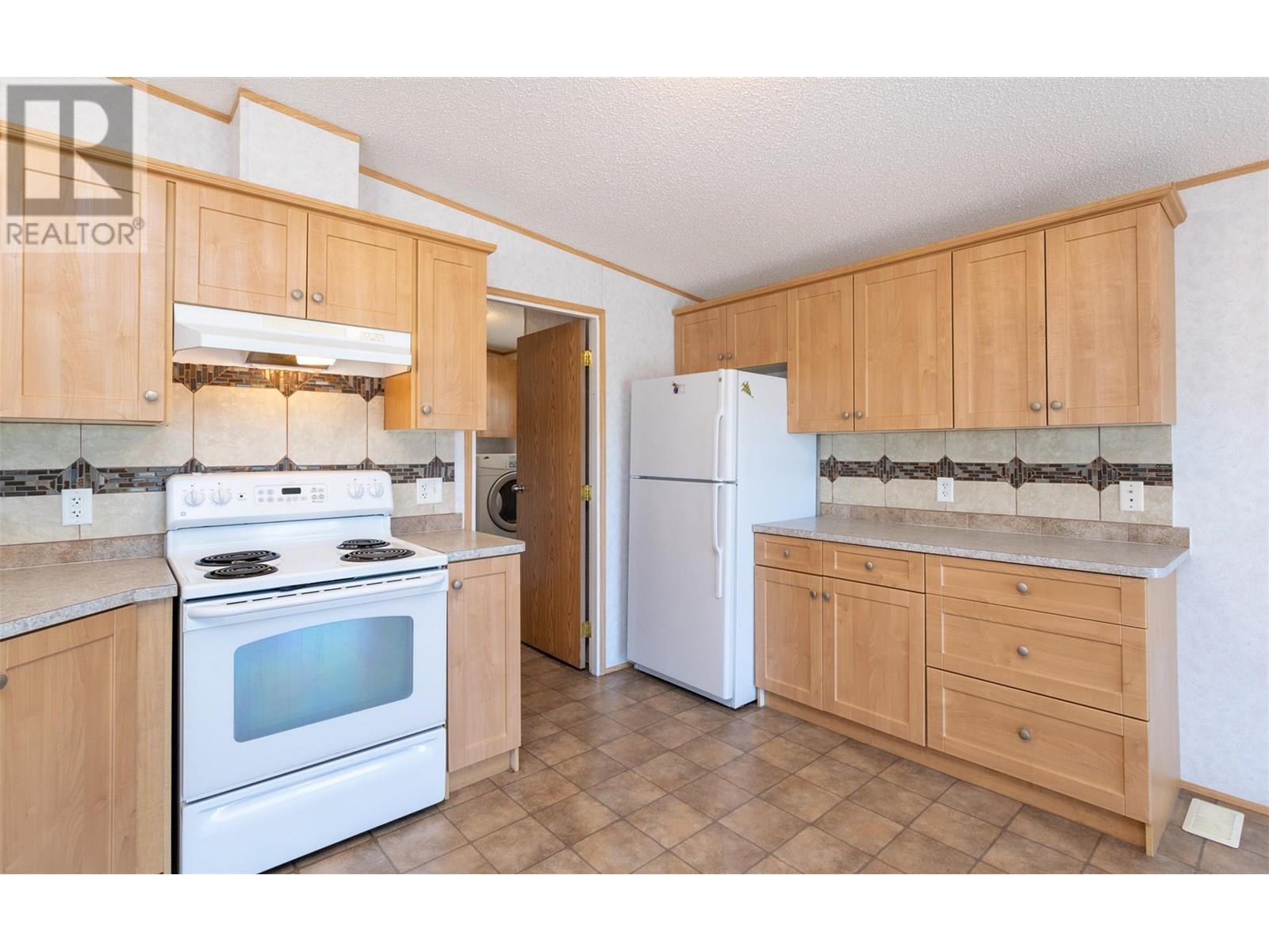 42 1885 Tappen Notch Hill Road, Tappen