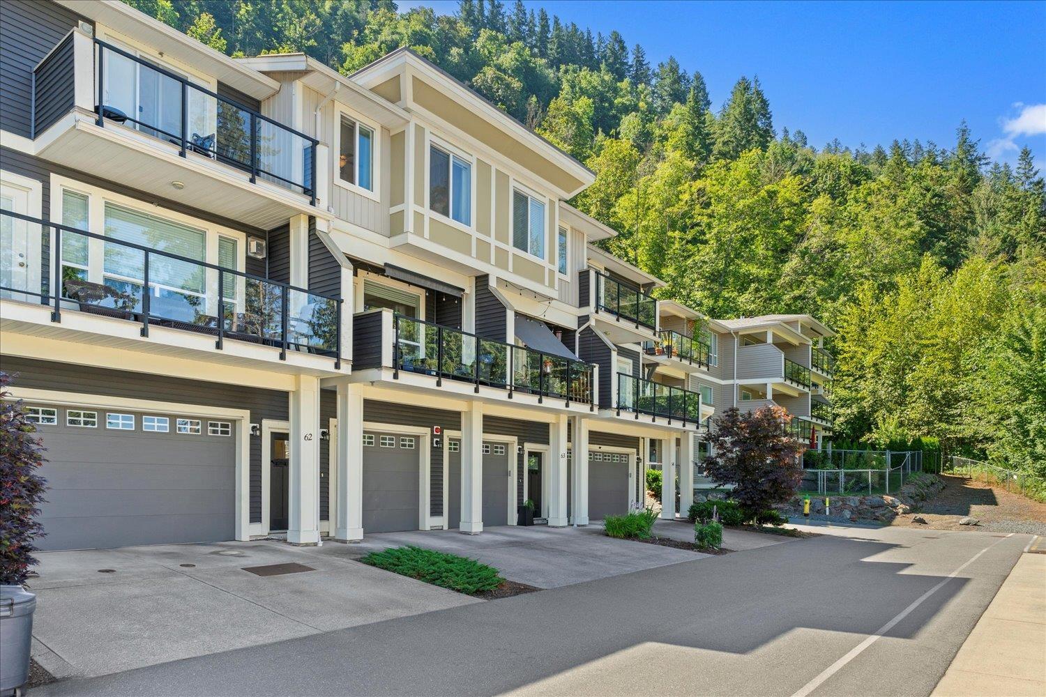 Photo 2 of 62 6026 Lindeman Street Promontory, Chilliwack BC