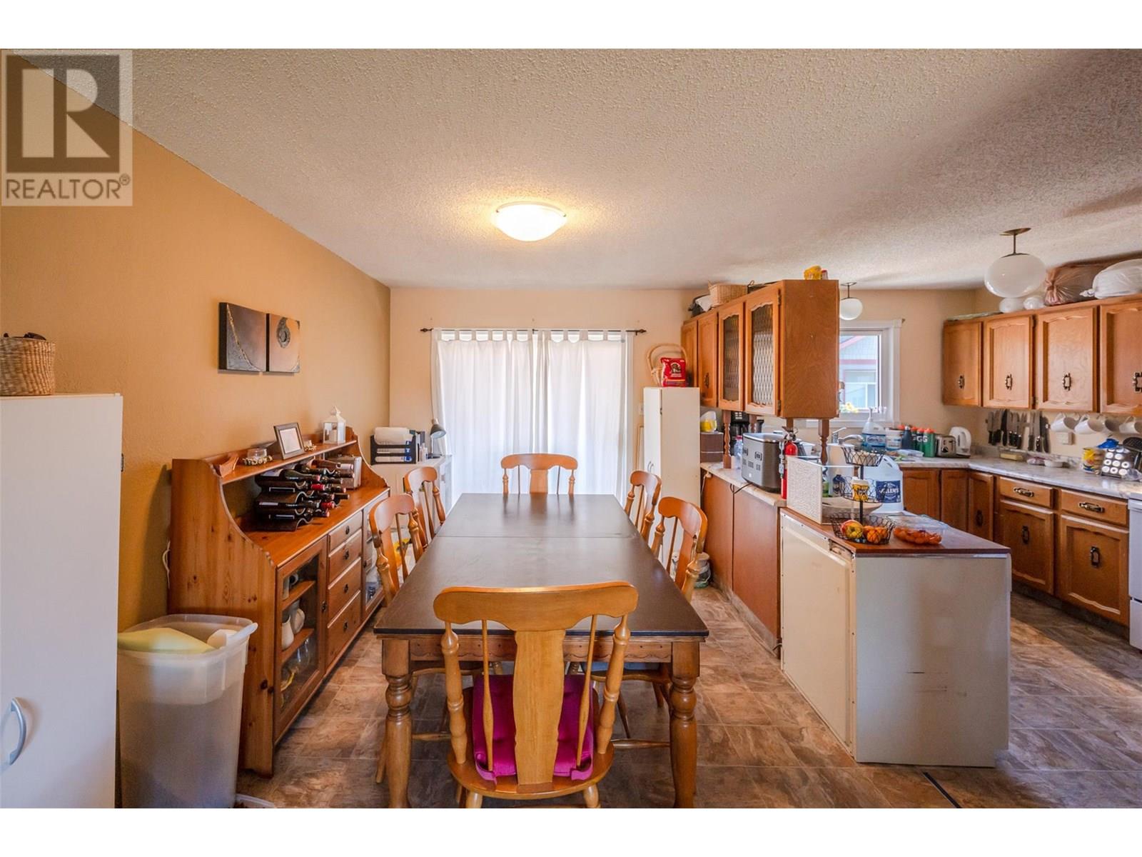  171 Huth Avenue, Penticton
