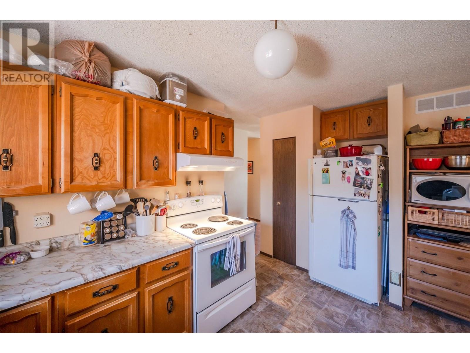  171 Huth Avenue, Penticton