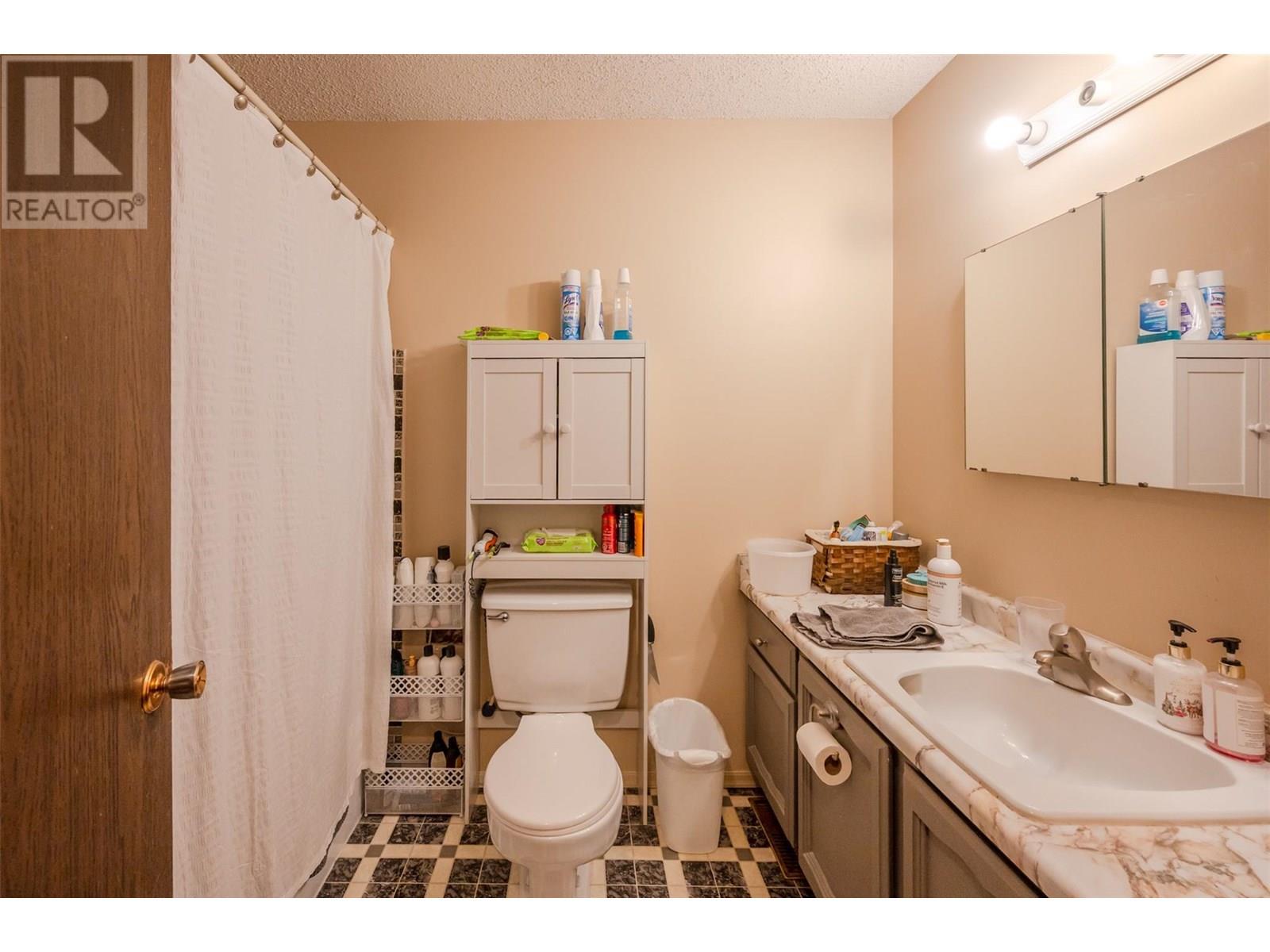  171 Huth Avenue, Penticton