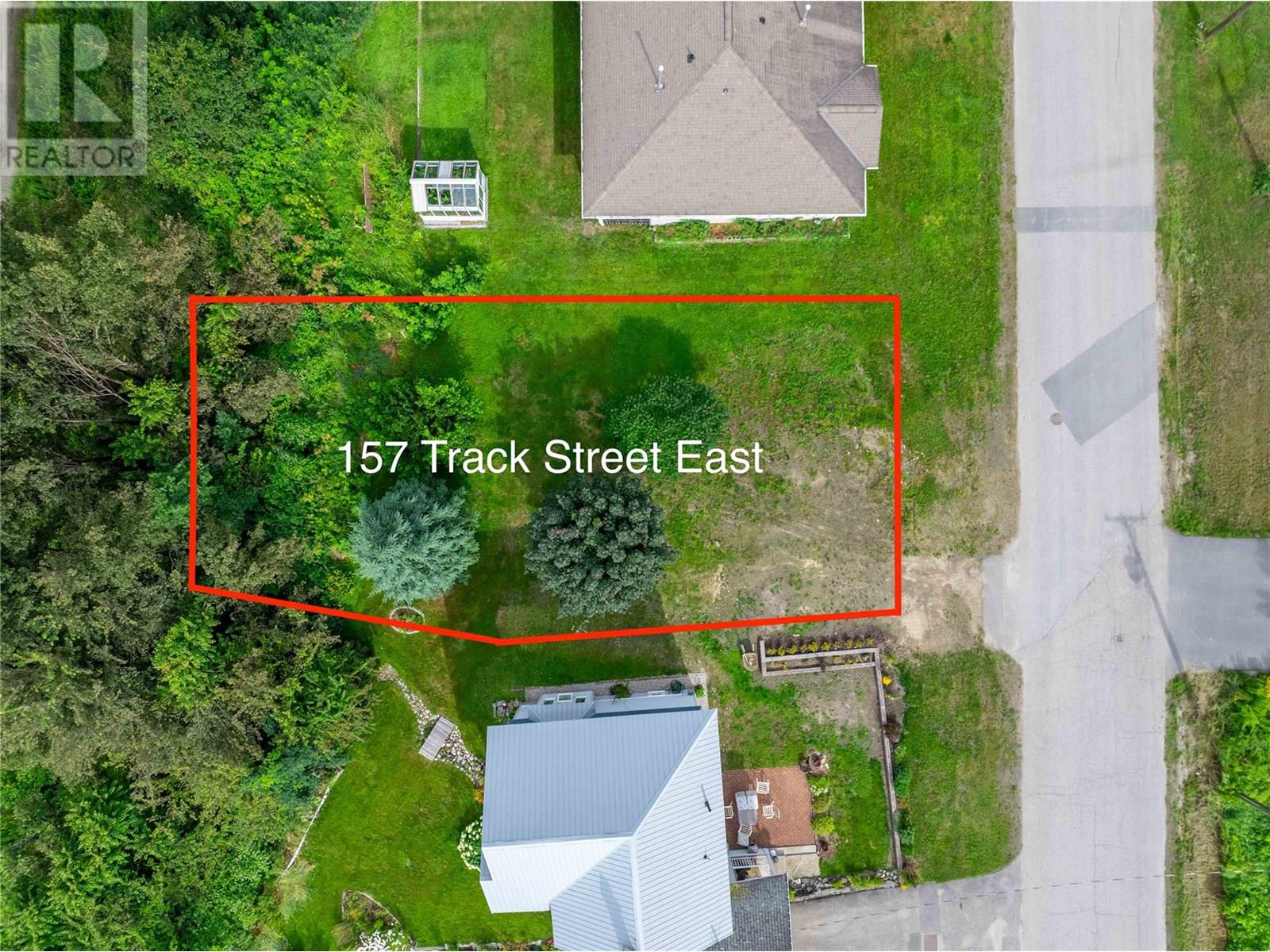 157 Track Street E, Revelstoke