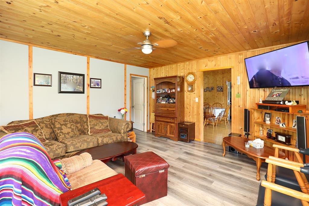 Photo 20 of 5 Woodridge Drive, Woodridge MB