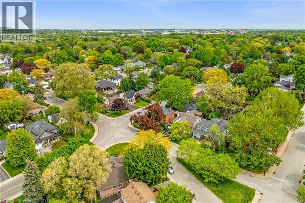 Photo 40 of 605 Emerald Street, Burlington ON