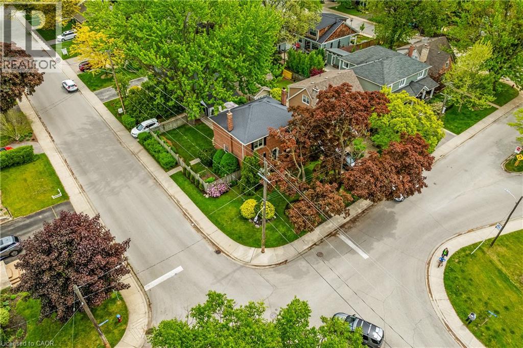 Photo 47 of 605 Emerald Street, Burlington ON
