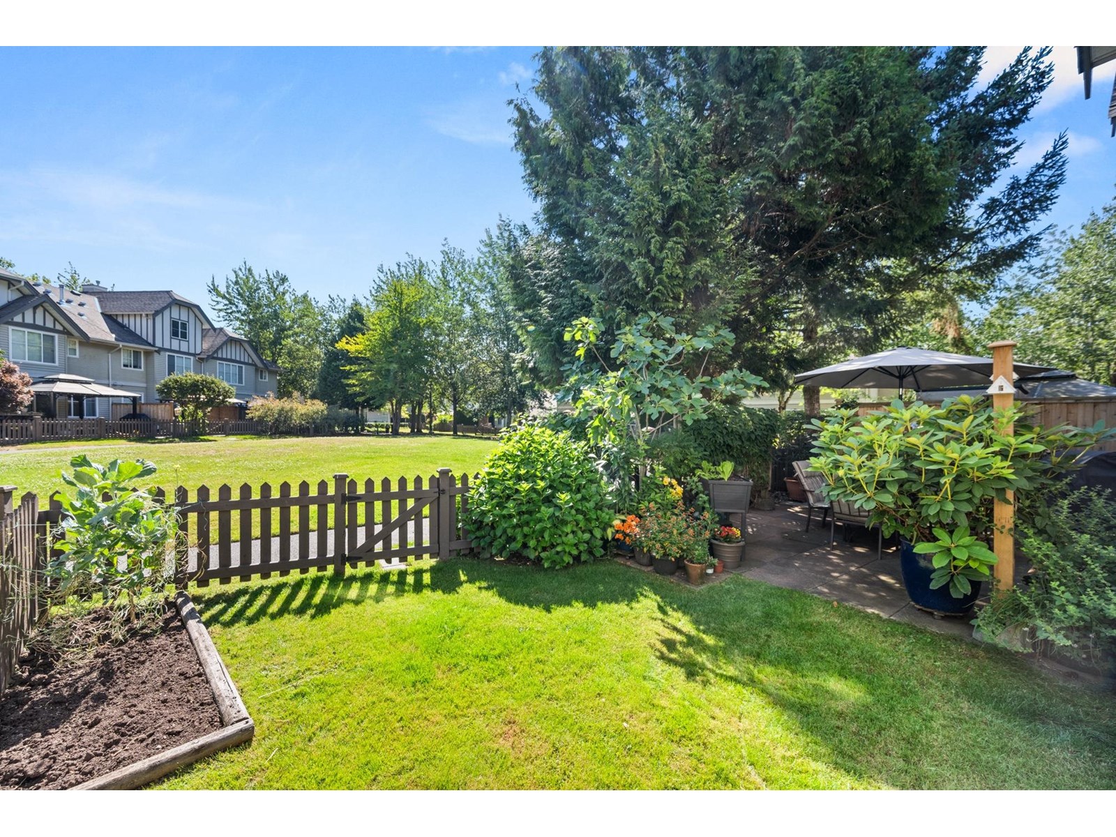 Photo 37 of 51 6465 184 A Street, Surrey BC