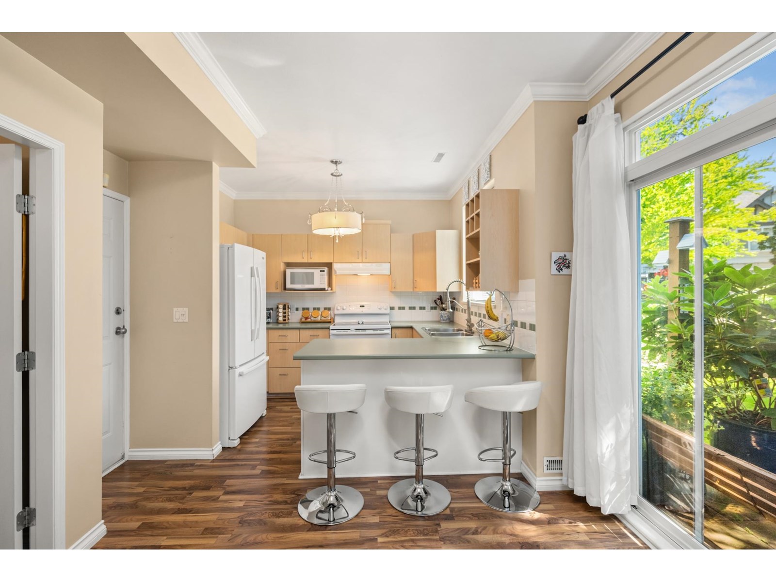 Photo 13 of 51 6465 184 A Street, Surrey BC