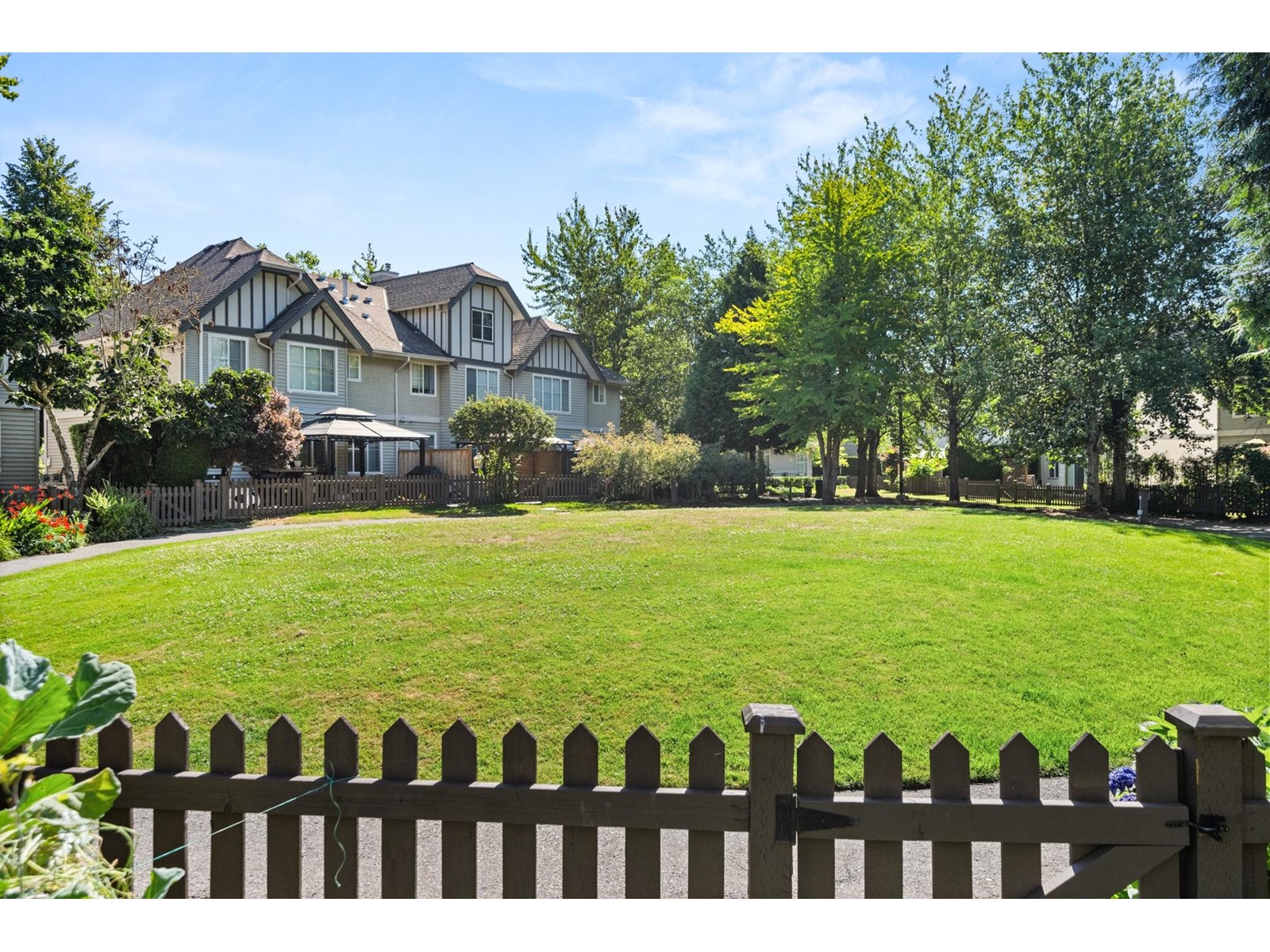 Photo 36 of 51 6465 184 A Street, Surrey BC
