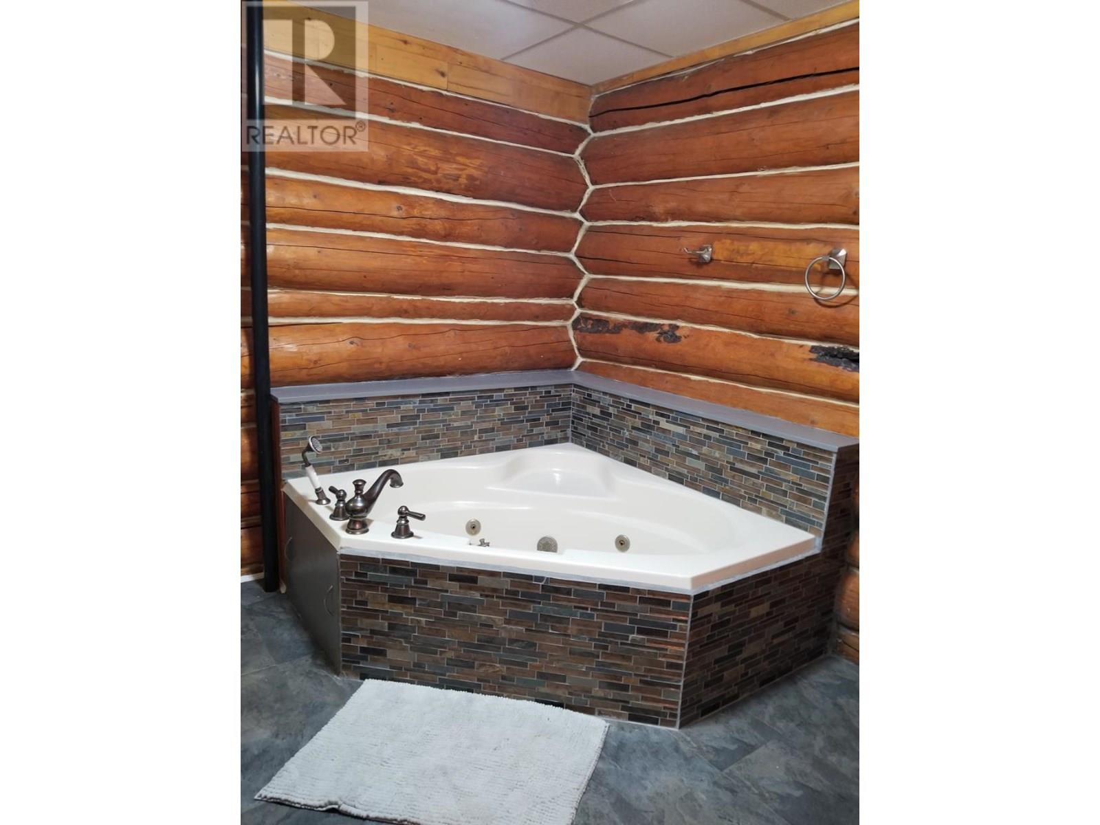 2270 29 Highway, Moberly Lake