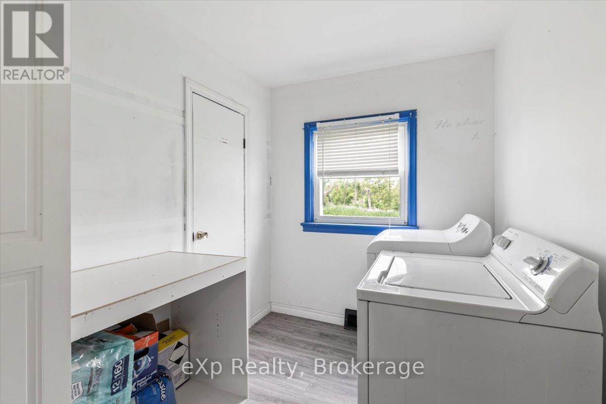 Photo 13 of 220 Owen Sound Street, Southgate ON