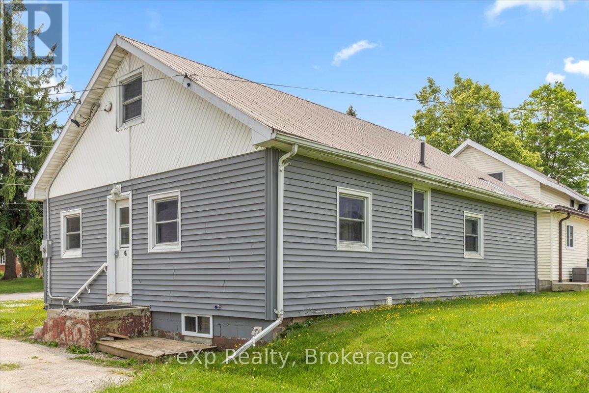 Photo 20 of 220 Owen Sound Street, Southgate ON