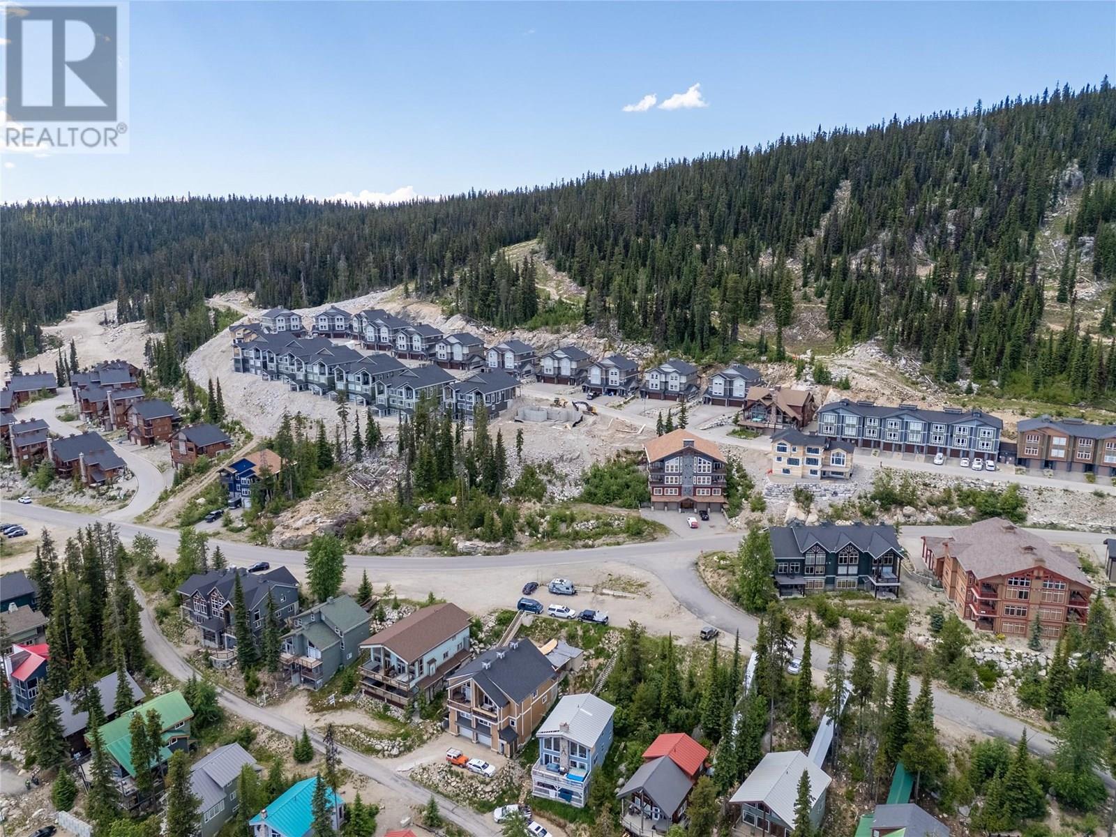  5850 Snow Pines Way, Big White