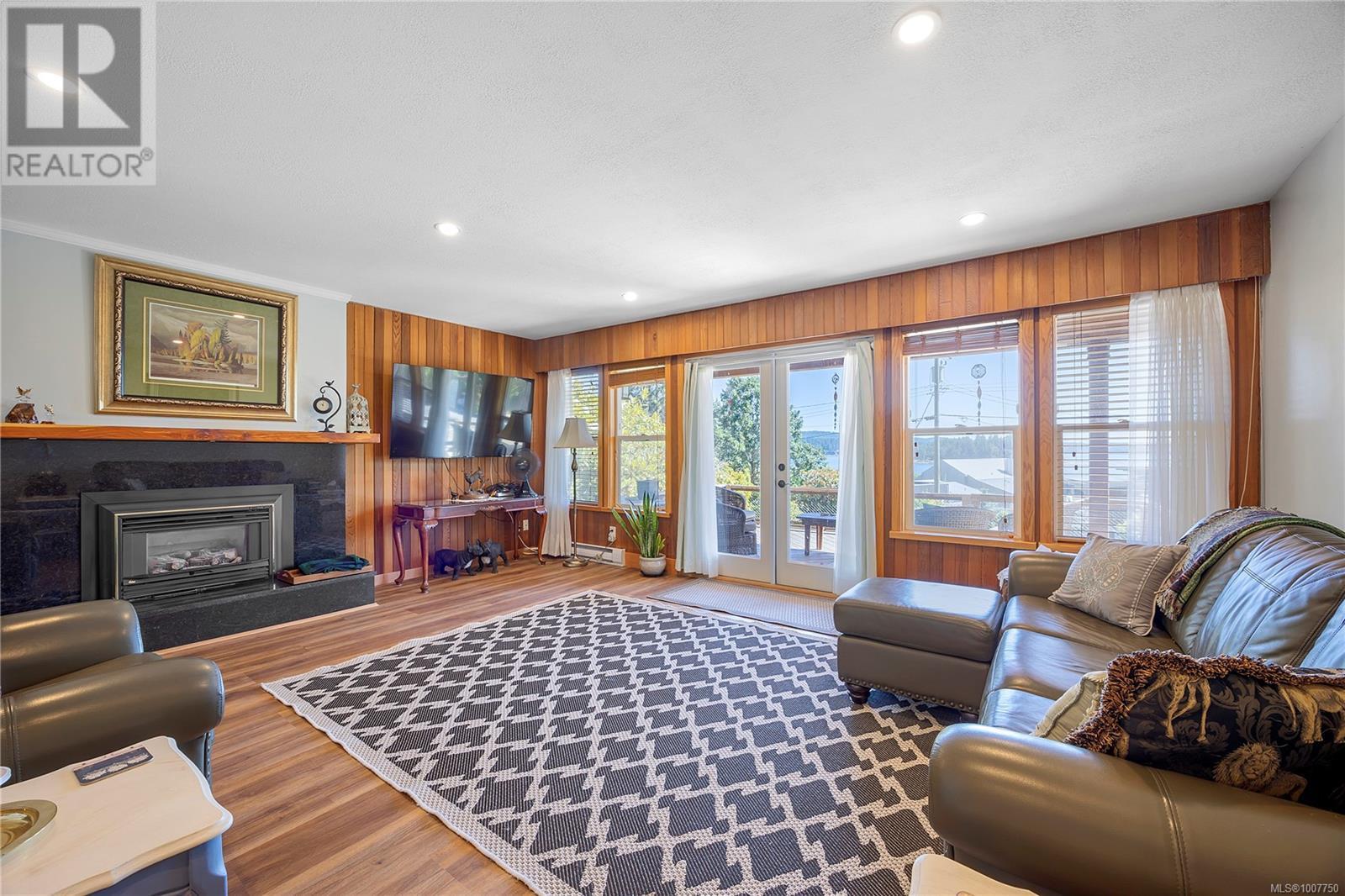 Photo 30 of 1671 Fawcett Rd, Nanaimo BC