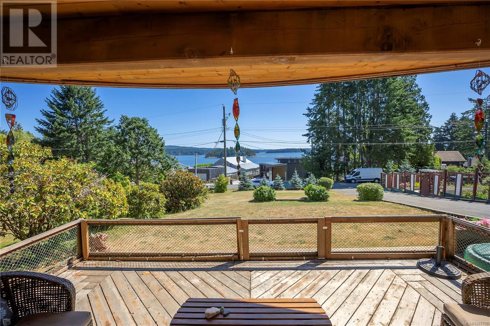 Photo 34 of 1671 Fawcett Rd, Nanaimo BC