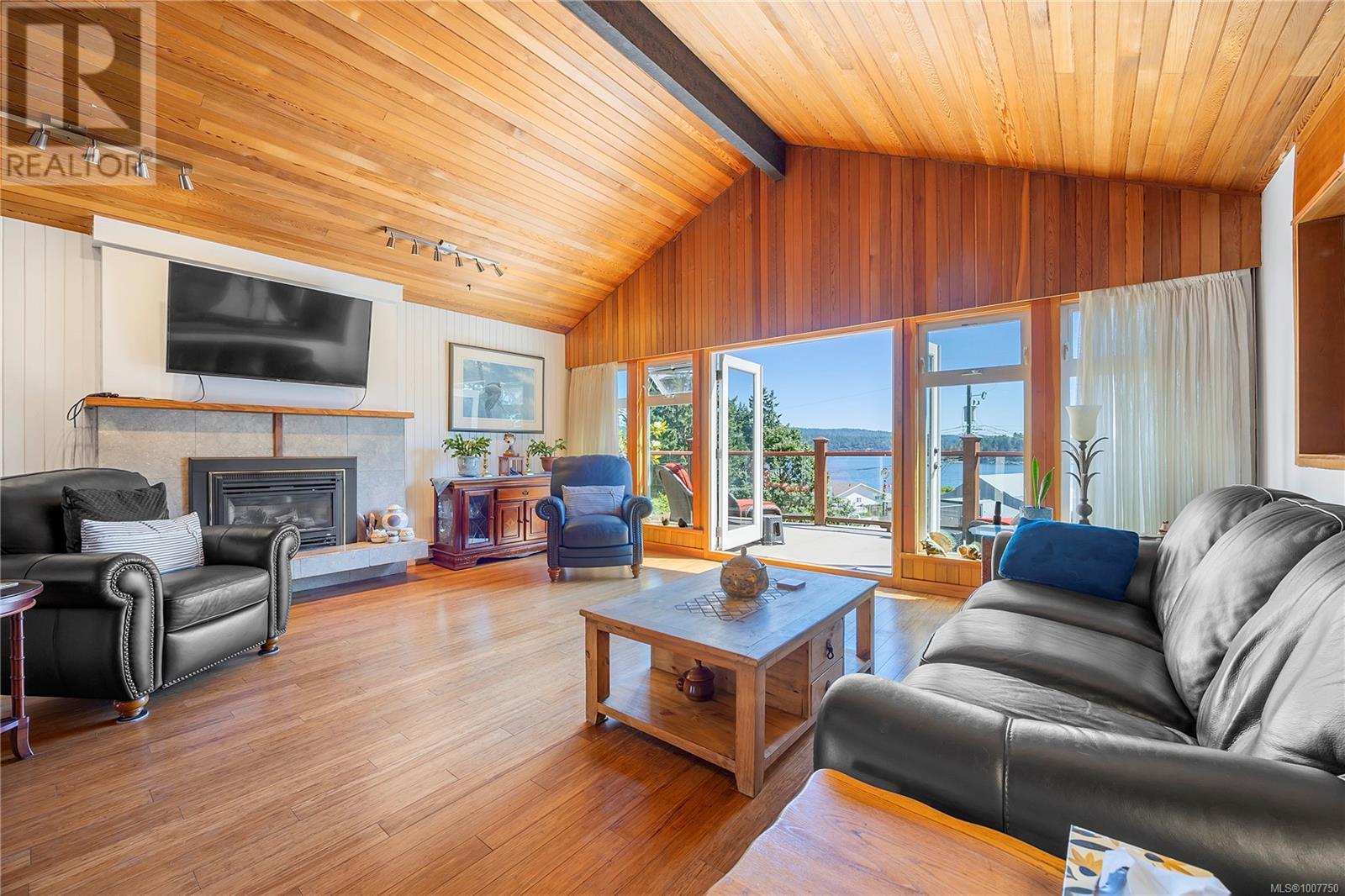 Photo 42 of 1671 Fawcett Rd, Nanaimo BC