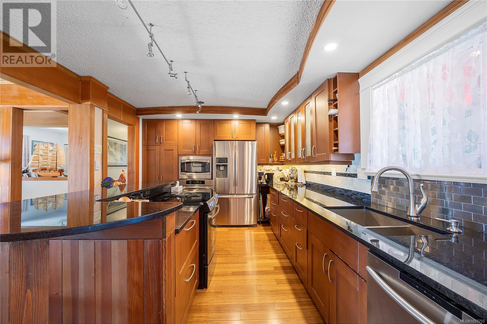 Photo 53 of 1671 Fawcett Rd, Nanaimo BC