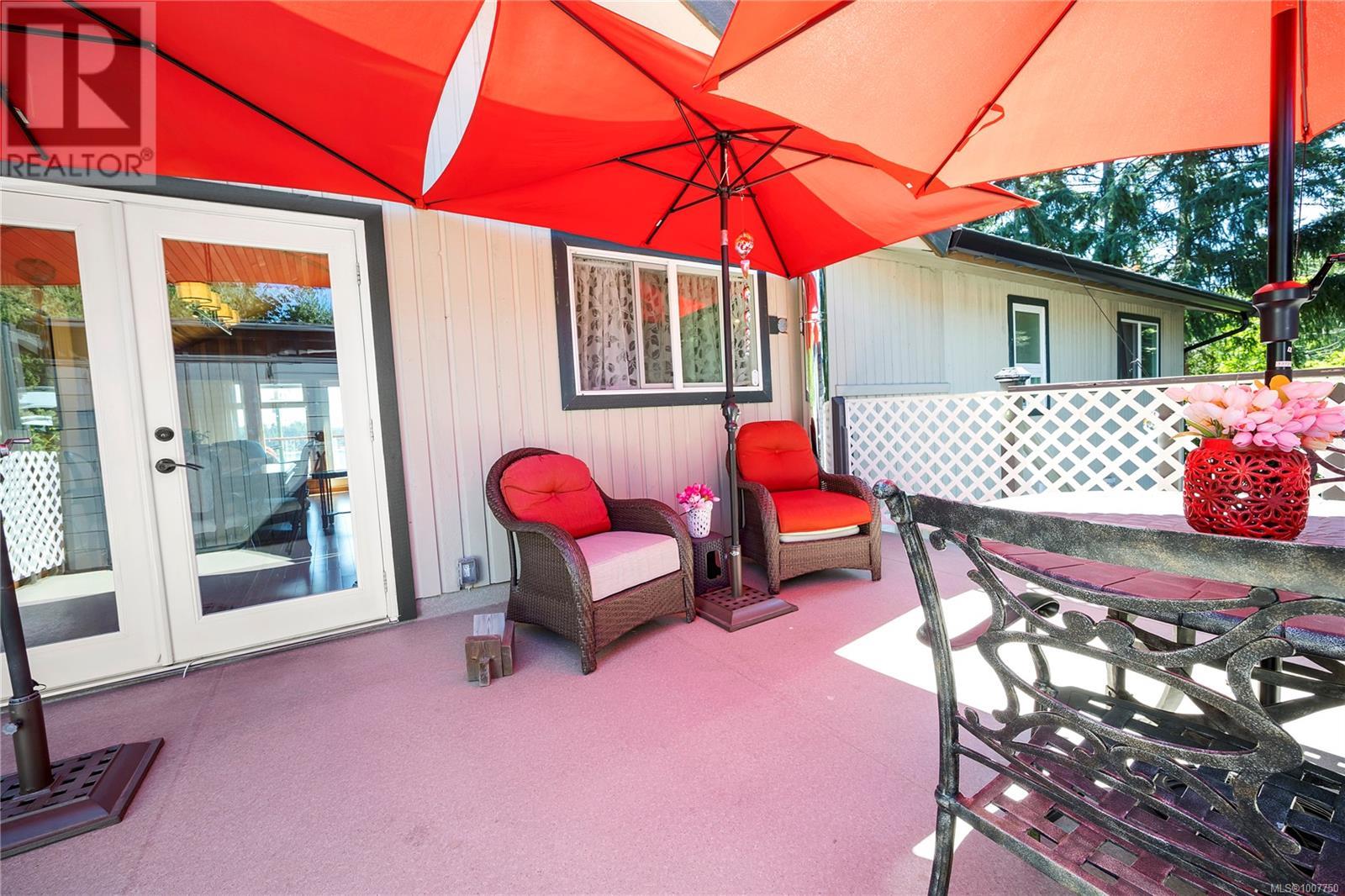 Photo 69 of 1671 Fawcett Rd, Nanaimo BC