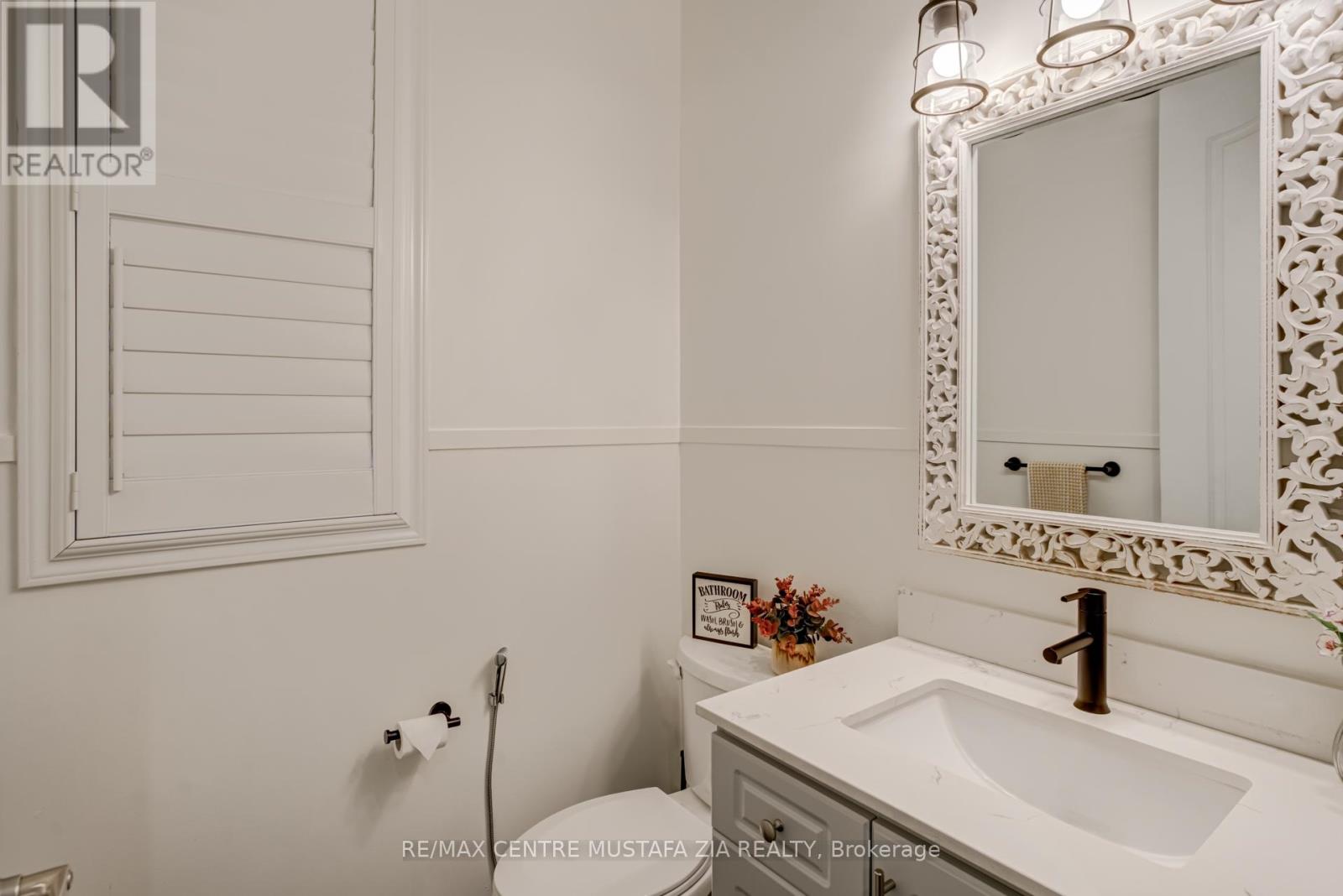 Photo 10 of 359 Emmett Landing, Milton ON